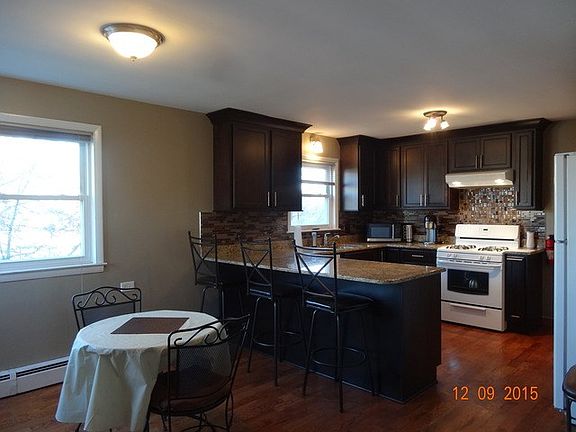 4th image of 10300 S Avenue F #1