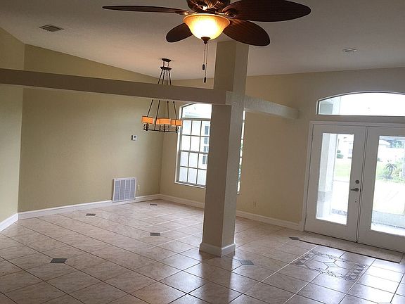 4th image of 3545 Caballero Ave