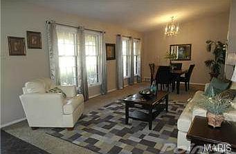 4th image of 14 Orange Hills Dr