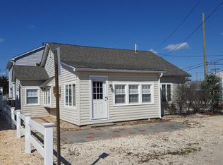 65 Boatmans Rd, Lavallette, NJ 08735