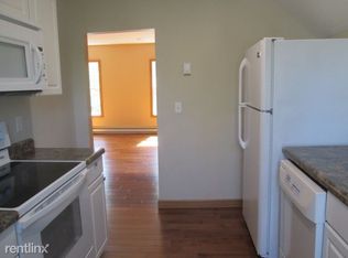 408 1/2 N 5th St, Grand Forks, ND 58203
