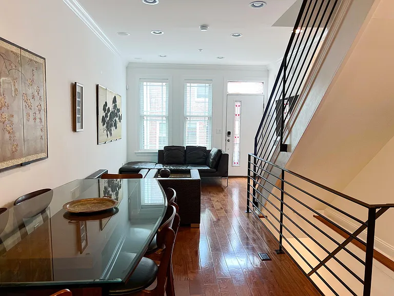 2241 Cross St — Photo 12