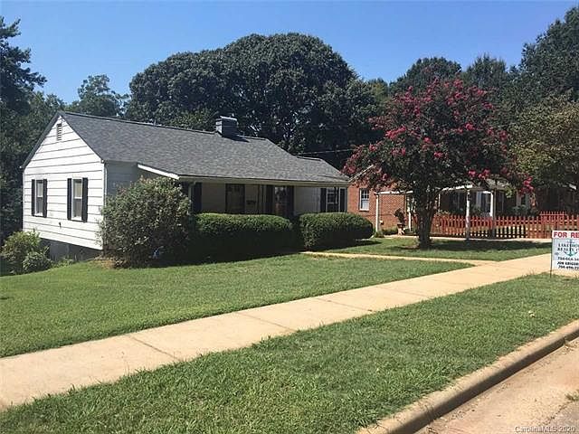 1st image of 325 Westwood Dr