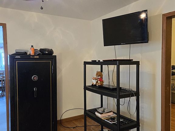5th image of 1010 N 12th St