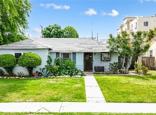 19632 Hartland St, Reseda, CA 91335