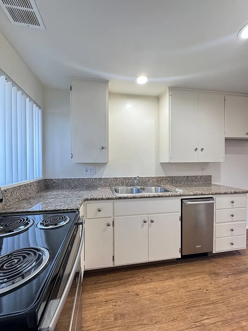 Living At Its Finest: A Beautifully Renovated Apartment In Monrovia! — Photo 3