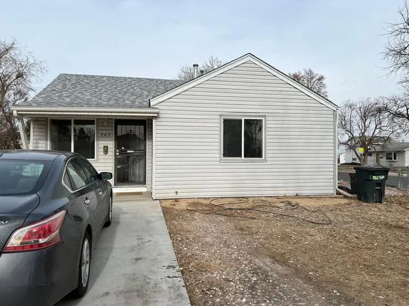 985 Oakland St, Aurora, CO 80010