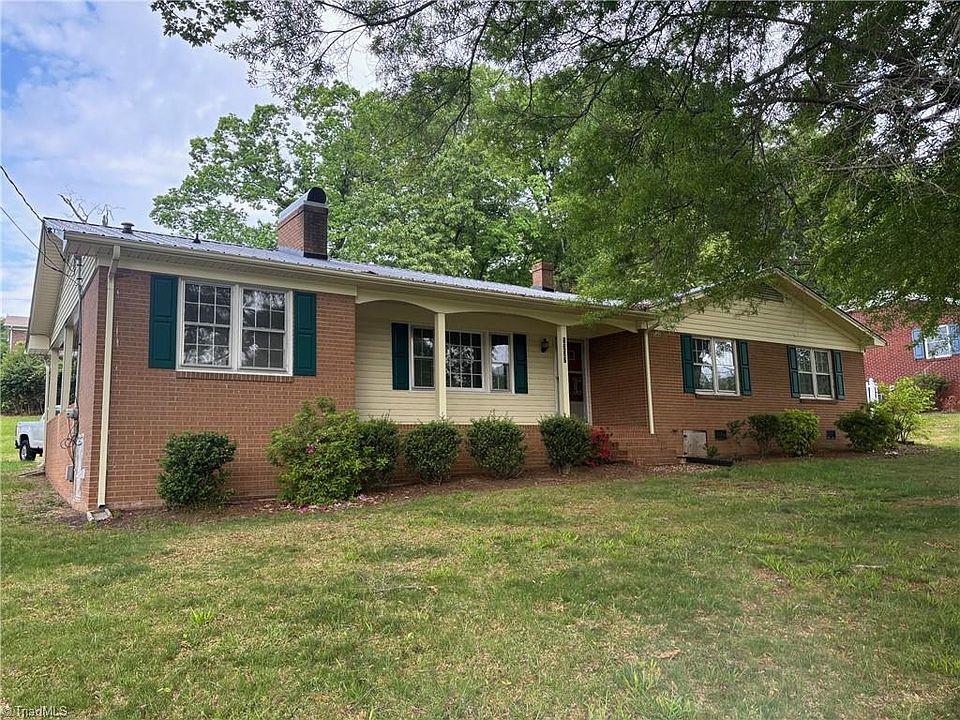 2nd image of 1332 Brookdale Dr