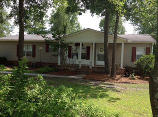 1120 Mill Creek Dr, Manning, SC 29102