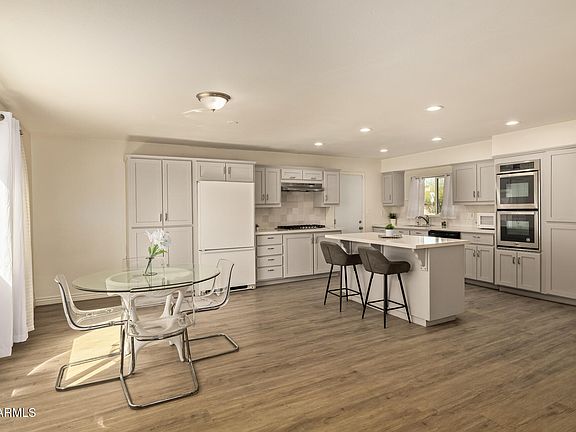 3rd image of 3101 W SHANGRI LA Road