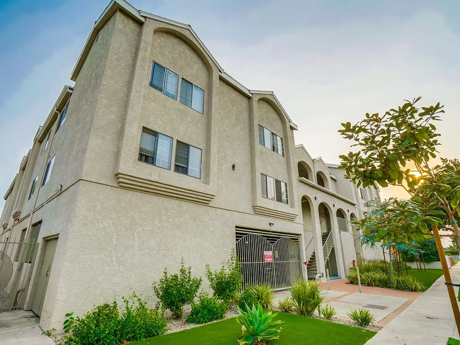 Secure and Convenient Multi-Unit Asset in Central Inglewood — Photo 2