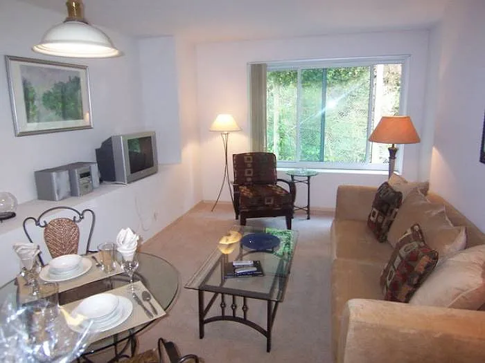 240 Lombard St APT 232 photo 1
