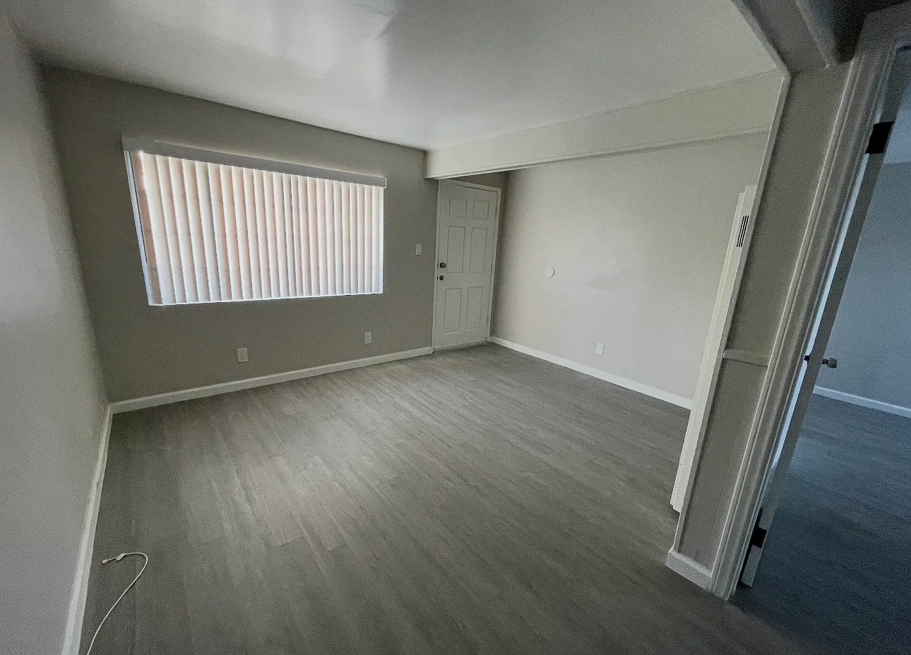 3817 Clairemont Dr — Photo 1