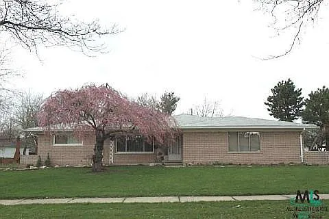 4137 Cherrywood Dr photo 1