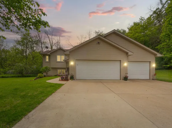 9074 Bagley Ave, Northfield, MN 55057