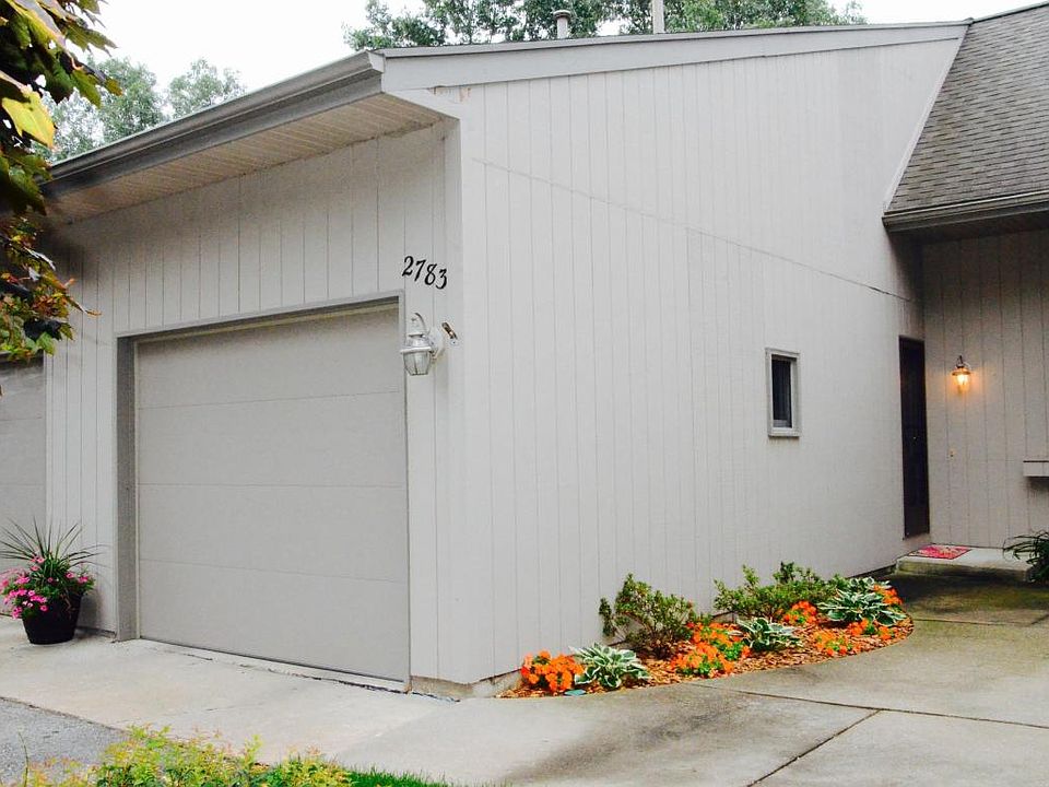 1st image of 2783 Rockvalley Ct NE