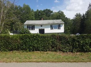 727 Chestnut Hill Ave, Athol, MA 01331