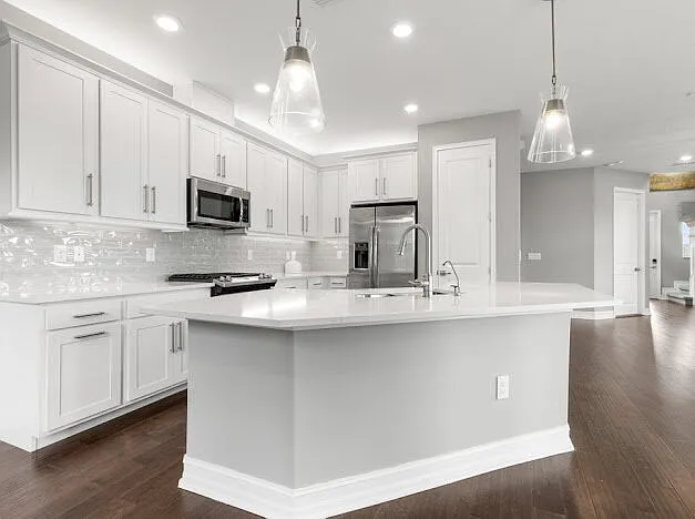5166 San Martino Dr — Photo 7