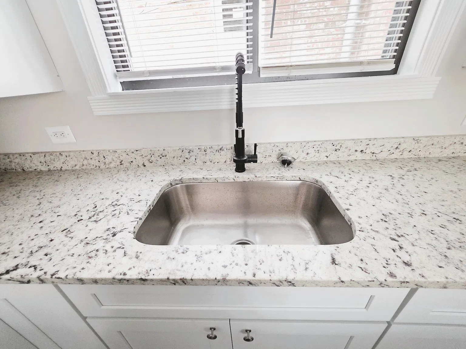 1 bed, $1,525 — Photo 2