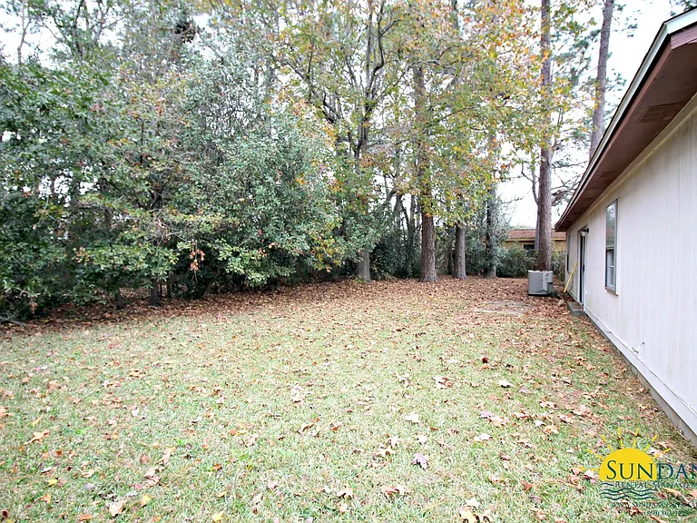 1112 Green Tree Ct — Photo 13