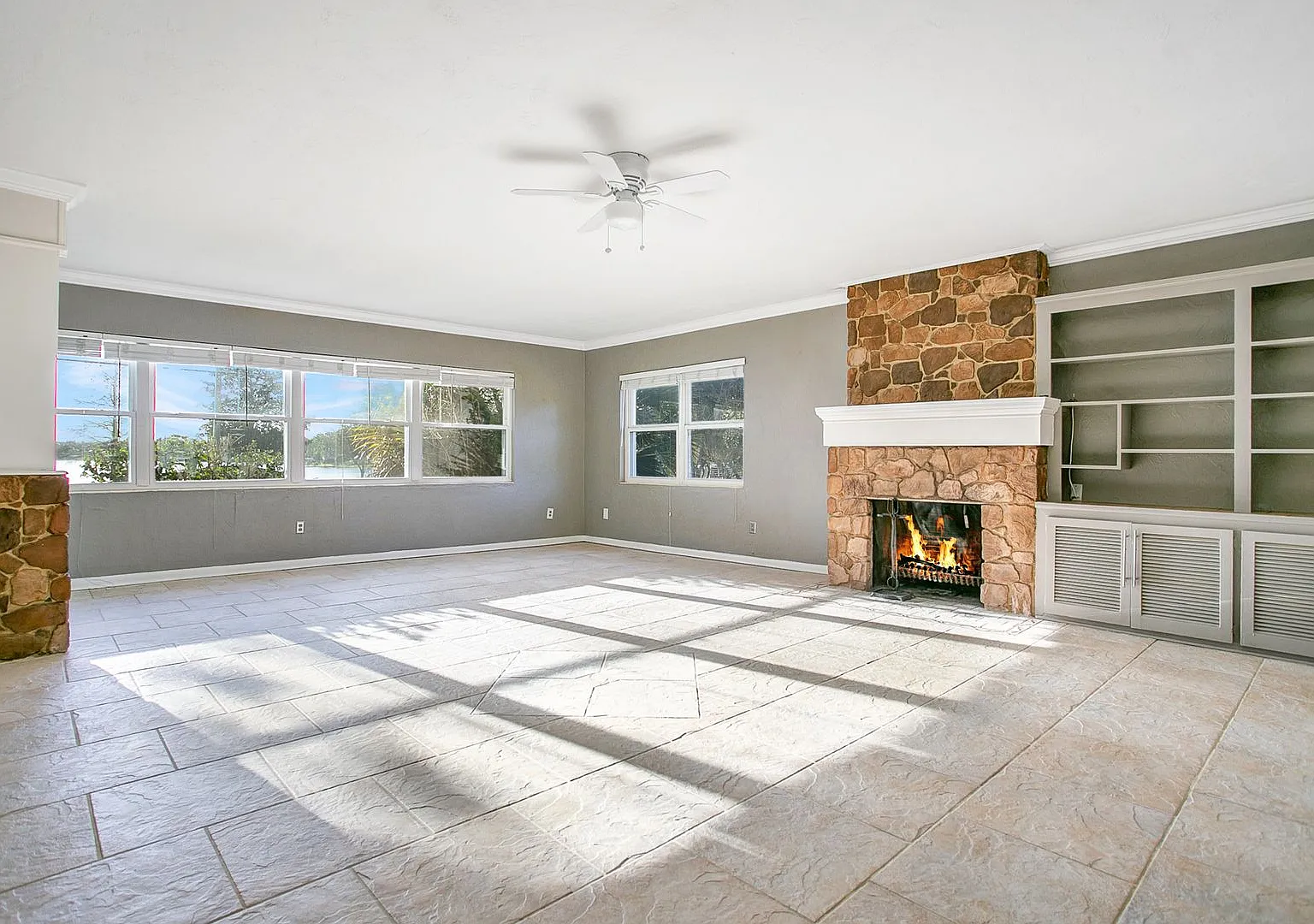 3 BR / 2 BA Pool Home In Lake Cane Hills — Photo 3