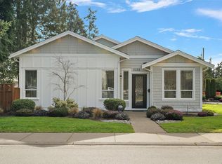 2251 Frost Ave W, Sidney, BC V8L 1P6