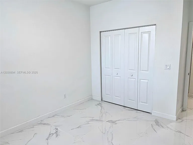 15925 SW Southwest 2 Pl — Photo 16