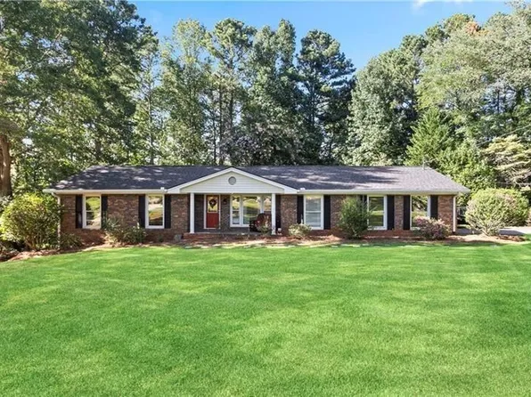 5473 N Richland Creek Rd, Buford, GA 30518