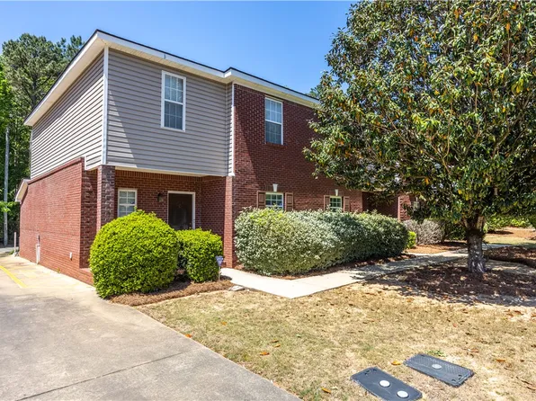 1436 S Donahue Dr #C, Auburn, AL 36832