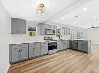 6691 Walker St, Milton, FL 32570