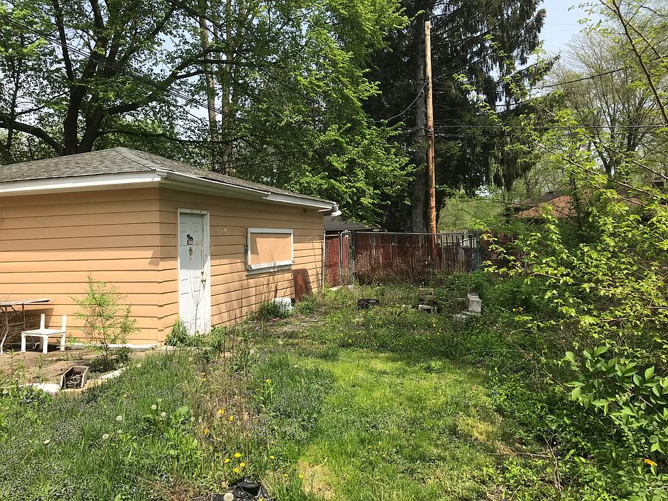 2nd image of 4967 Maryland St