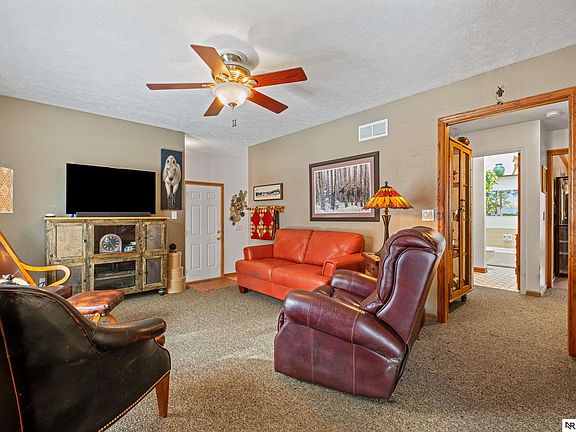 5th image of 15276 V St