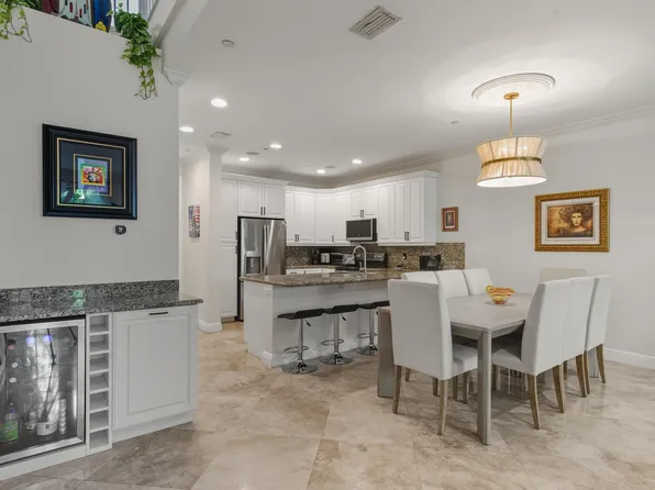 1709 NE 8th Street #1709, Fort Lauderdale, FL 33304