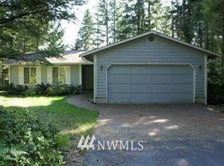 1590 E Saint Andrews Dr, Shelton, WA 98584