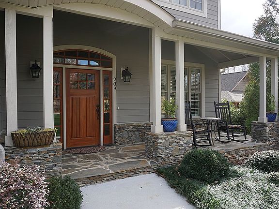 2nd image of 209 Abenaki Way