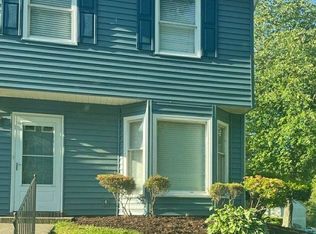 379 A E Montcastle Dr, Greensboro, NC 27406