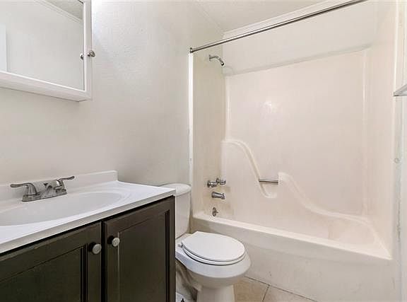 5th image of 15660 Becky Ln