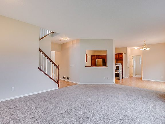 3rd image of 8004 Greenbriar Ln