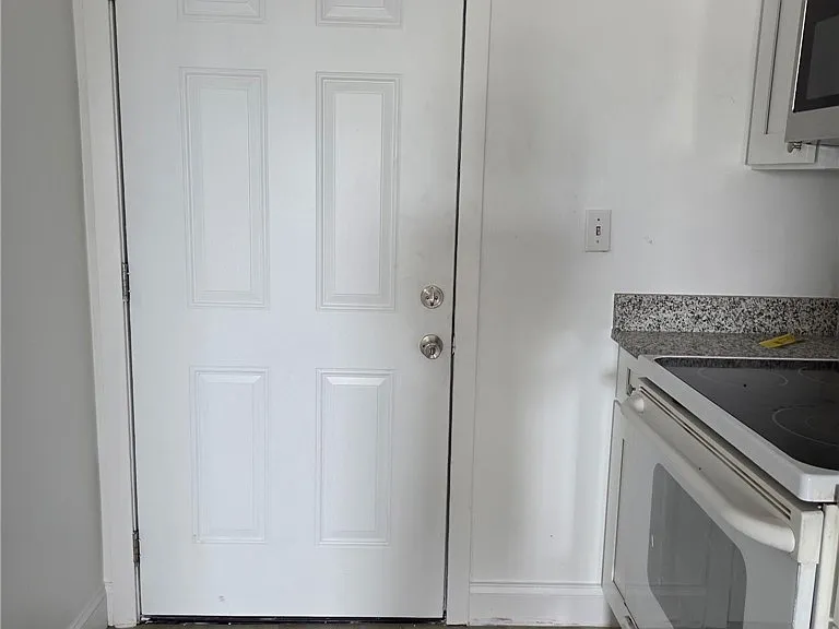 4131 Commercial Dr #4131 — Photo 3