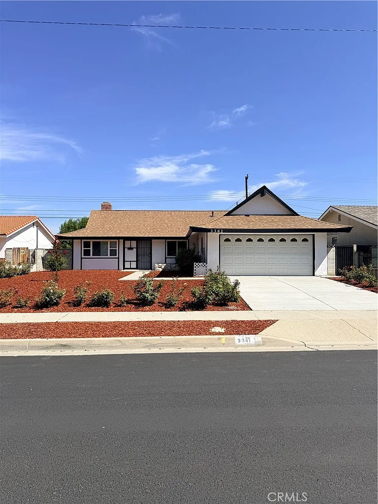 4 bed, 1326 sqft, $3,800 — Photo 1