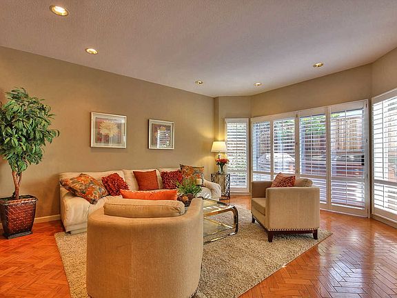 4th image of 1284 Mountain Quail Cir