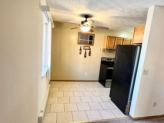 2nd image of 1186 Bishop Ave #3