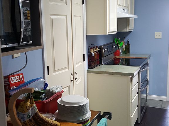 Pantry side of kitchen