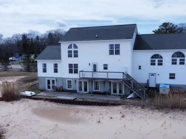 7272 N Us Highway 23, Oscoda, MI 48750