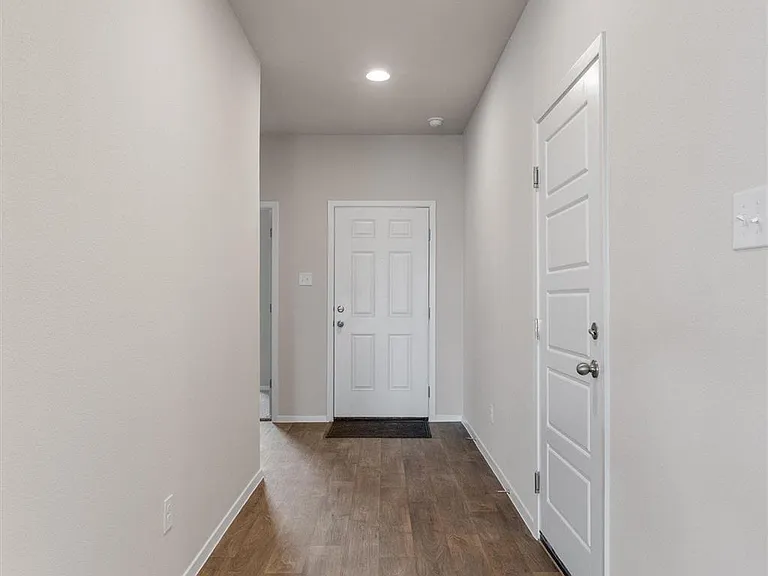 110 Keltic Dr — Photo 5