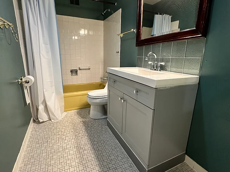 7831 Venus Pl — Photo 9