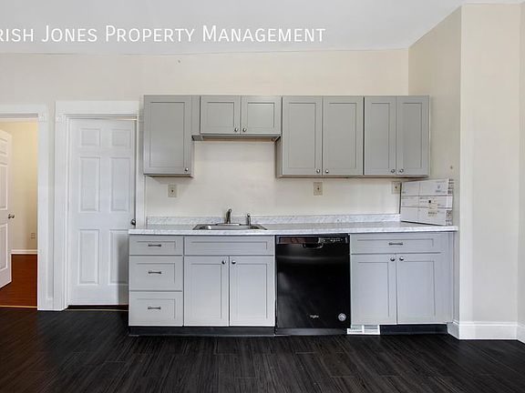 2nd image of 152 Wildwood Pl Floor 1