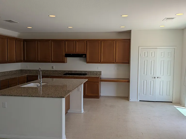 23951 Doheny Cir — Photo 9