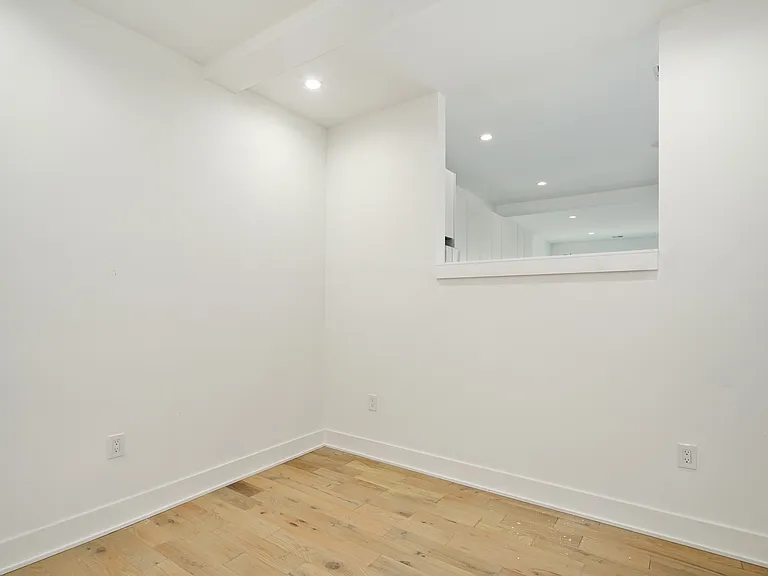 2109 S Iseminger St #3 — Photo 8