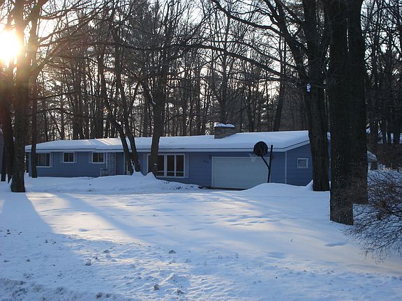 2nd image of 152677 Oriole Ln